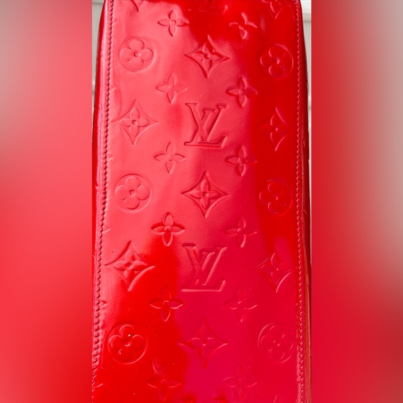 LV w/ COA Reade Shopper Tote MM in Red Vernis - Picture 14 of 16